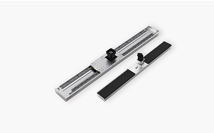 Attuatore a cremagliera e pignone